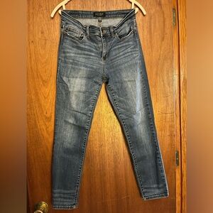 Judy Blue brand skinny jeans. Soft & stretchy, very flattering.